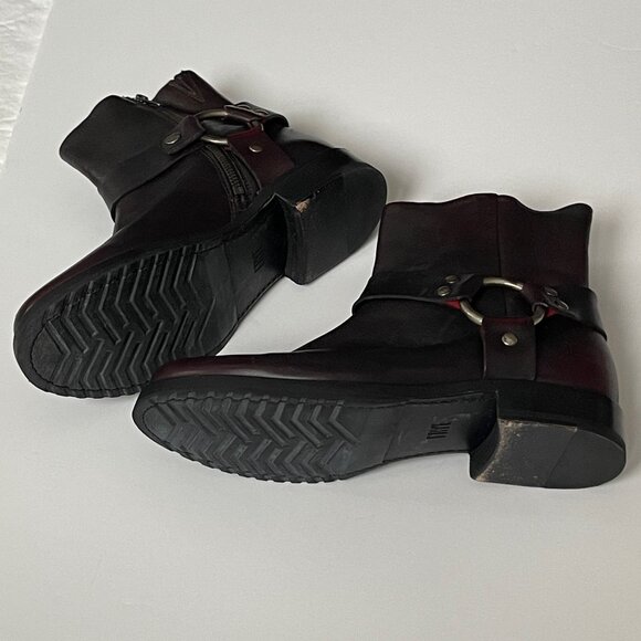 Frye harness boots - women's 9B - dark cherry leather - Picture 4 of 6